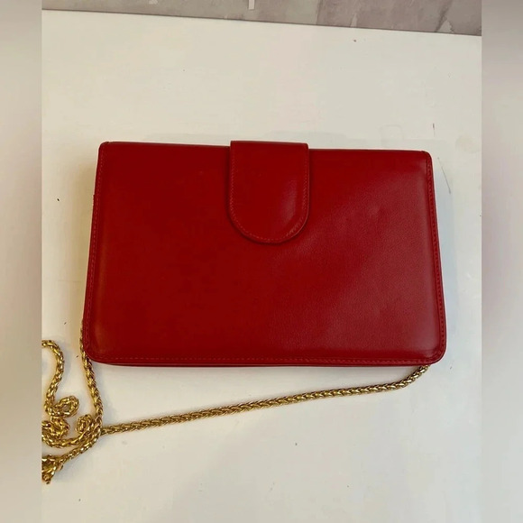 ! Rare Vintage, 1980's Yves Saint Laurent red bag with gold chain - Picture 2 of 14